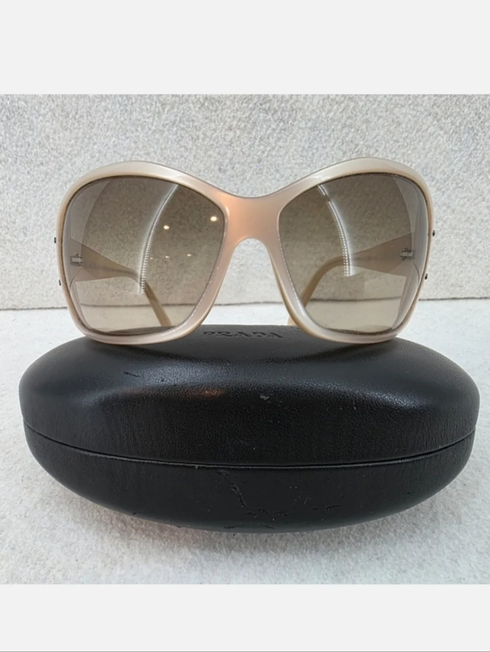 Vintage Prada Pink Pearl SPR-04F Woman's Sunglasses Color 3BQ-6S1